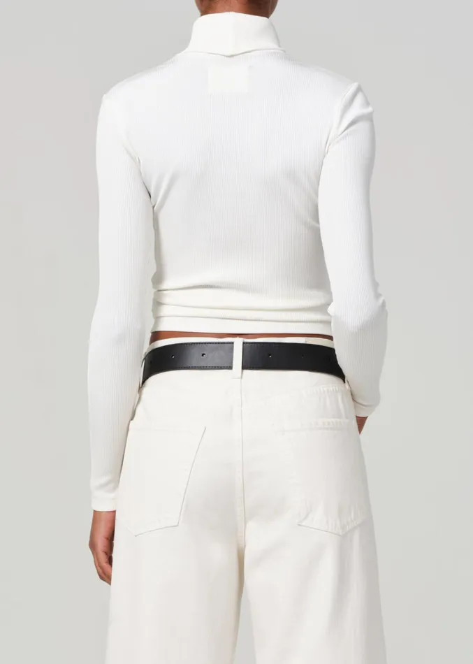 Citizens Of Humanity Caradene Turtleneck In Ivory Women Tops