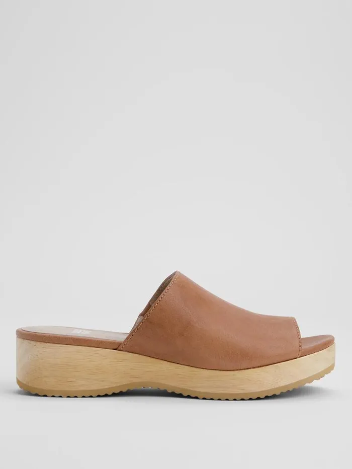 Eileen Fisher Shoes Novel Tumbled Leather Wedge Sandal Cognac 8211 Shop