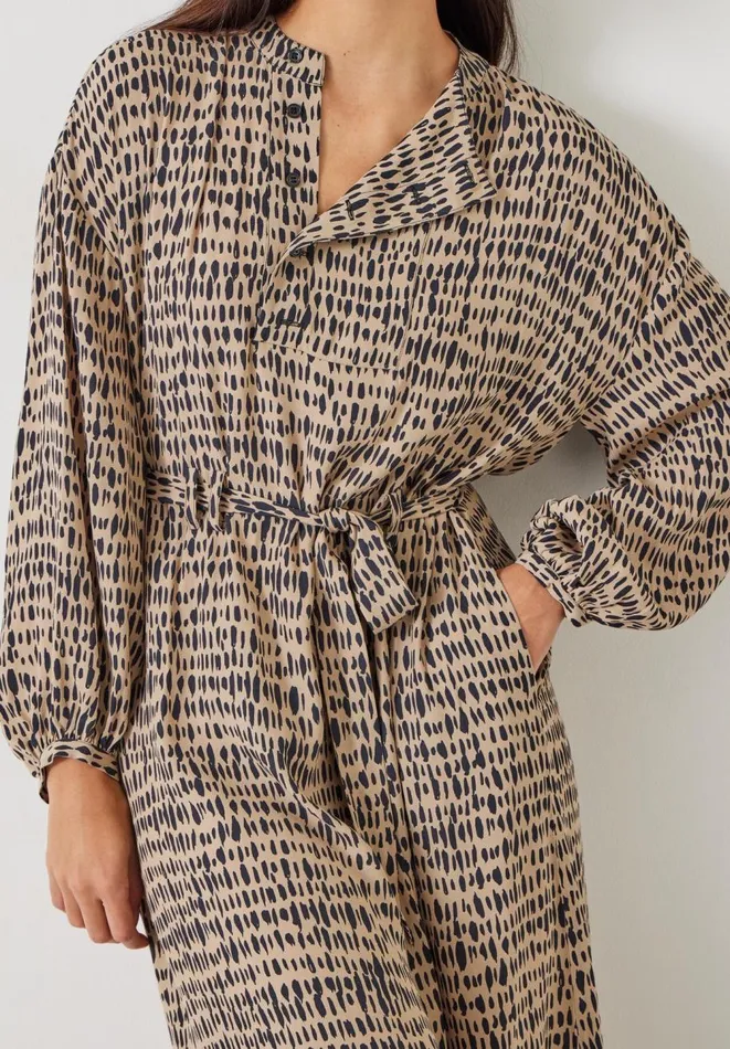 Hush Dresses Women Camila Relaxed Print Midi Dress Contrast Mark Neutral Hush Dresses Women Camila Relaxed Print Midi Dress Contrast Mark Neutral