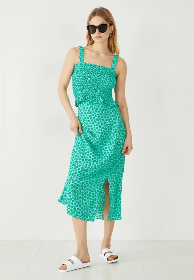 Hush Skirts Women Ellie Midi Skirt Summer Meadow Green Hush Skirts Women Ellie Midi Skirt Summer Meadow Green