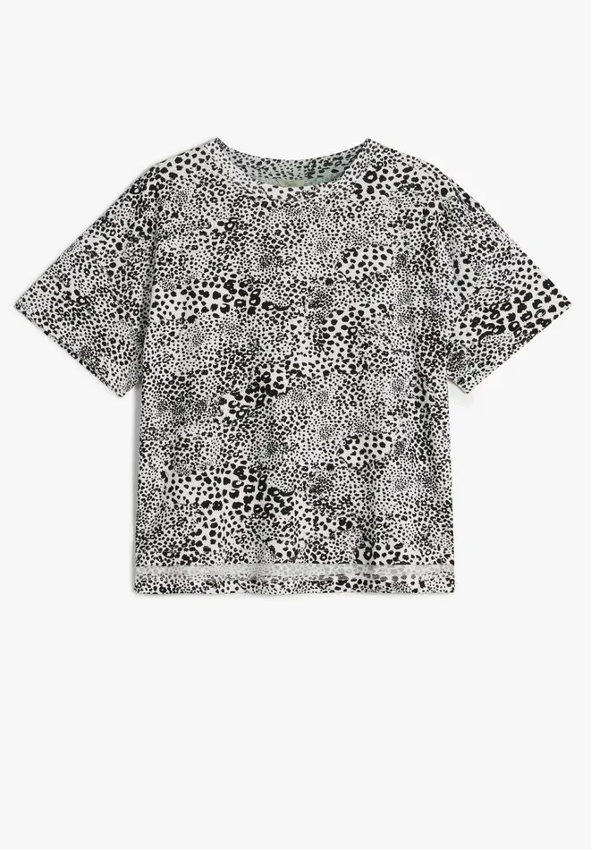 Hush Tops and Tshirts Women Tania Side Split TShirt Animal Patchwork Blackwhite Hush Tops and Tshirts Women Tania Side Split TShirt Animal Patchwork Blackwhite