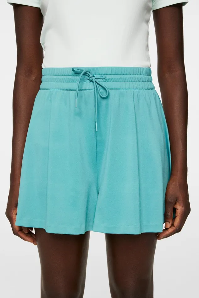 JLindeberg Shorts Women Billie Wide Jersey Shorts