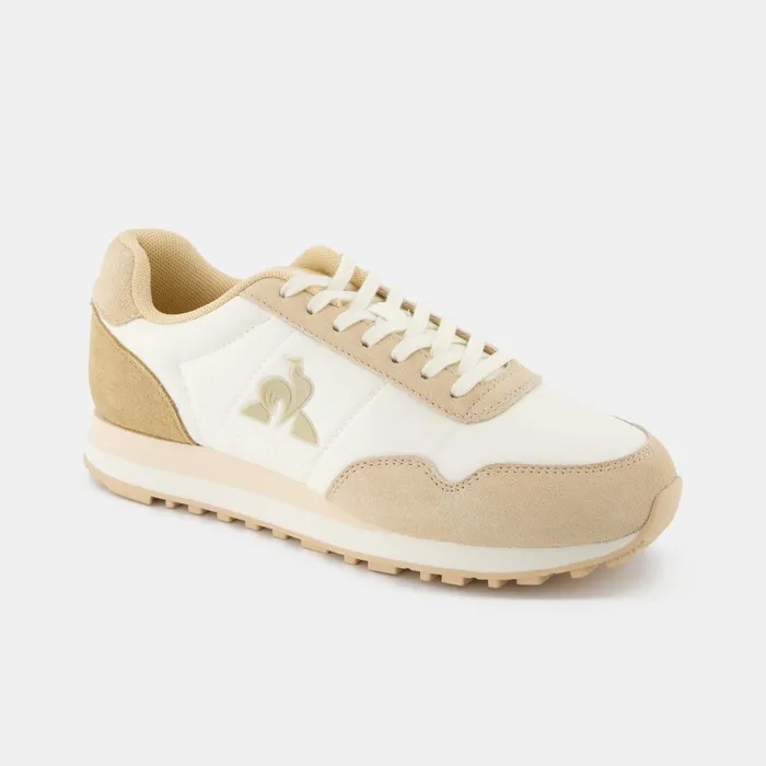 Le Coq Sportif Shoes ASTRA2 W Tofufrosted Almond Women Trainers And Sneakers