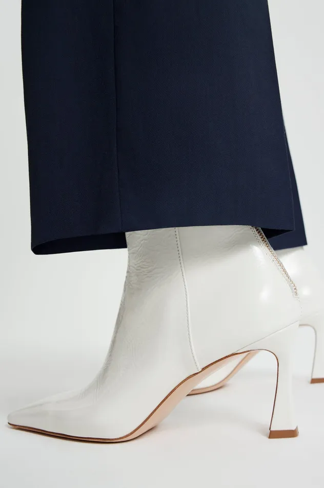 Leather Scanlan Theodore Women CRINKLE LEATHER ANKLE BOOT 75 WHITE