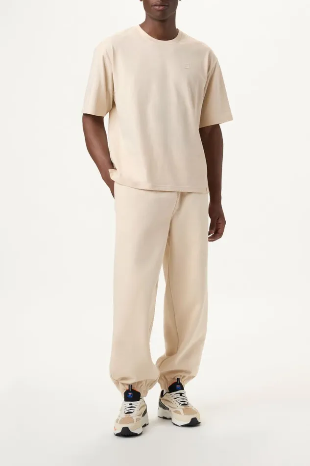 Men Tops and TShirts Fila Apex Relaxed Box Tee 922 Brazilian Sand Men Tops and TShirts Fila Apex Relaxed Box Tee 922 Brazilian Sand