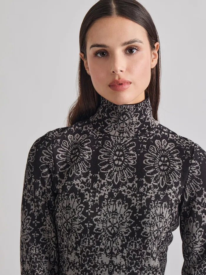 Misook TwoTone Damask Jacquard Knit Tunic Women Tops and Tees