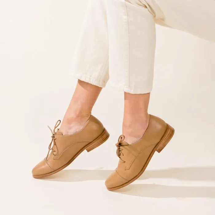 Nisolo Loafers and Mules Women Emilia Cap Toe Oxford Almond Black Nisolo Loafers and Mules Women Emilia Cap Toe Oxford Almond Black