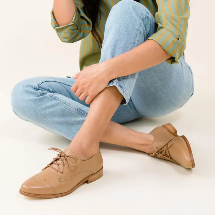Nisolo Loafers and Mules Women Emilia Cap Toe Oxford Almond Black Nisolo Loafers and Mules Women Emilia Cap Toe Oxford Almond Black
