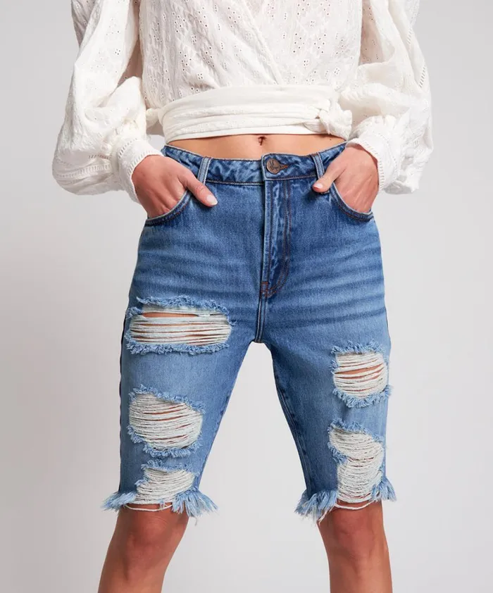 One Teaspoon Organic Tees DELAWARE CUT OFF ORGANIC SUSTAINABLE TRUCKERS SHORTS 8211 Women One Teaspoon Organic Tees DELAWARE CUT OFF ORGANIC SUSTAINABLE TRUCKERS SHORTS 8211 Women
