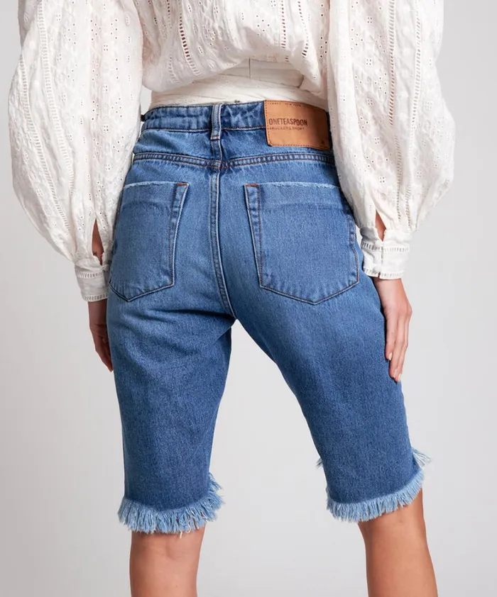One Teaspoon Organic Tees DELAWARE CUT OFF ORGANIC SUSTAINABLE TRUCKERS SHORTS 8211 Women One Teaspoon Organic Tees DELAWARE CUT OFF ORGANIC SUSTAINABLE TRUCKERS SHORTS 8211 Women