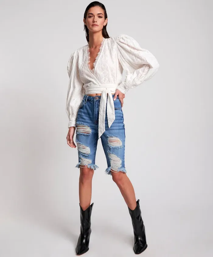 One Teaspoon Organic Tees DELAWARE CUT OFF ORGANIC SUSTAINABLE TRUCKERS SHORTS 8211 Women One Teaspoon Organic Tees DELAWARE CUT OFF ORGANIC SUSTAINABLE TRUCKERS SHORTS 8211 Women