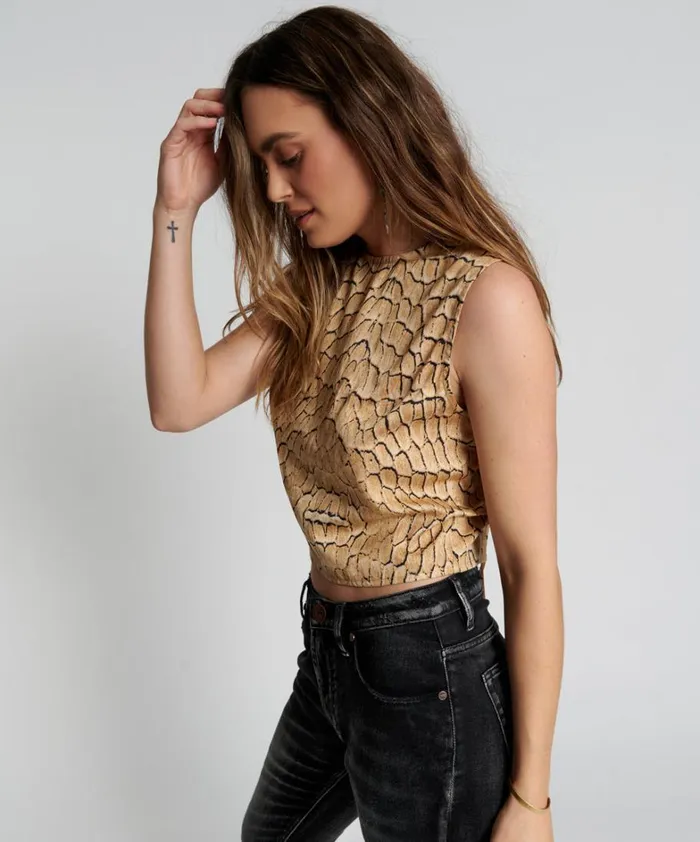 One Teaspoon Tops DELUSION NEW WORLD TOP 8211 Women One Teaspoon Tops DELUSION NEW WORLD TOP 8211 Women