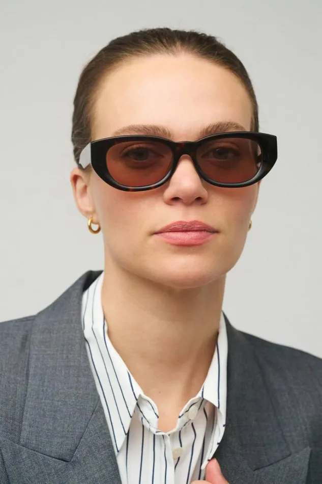 Oroton Sunglasses Accessories Nadja Sunglasses Signature Tort
