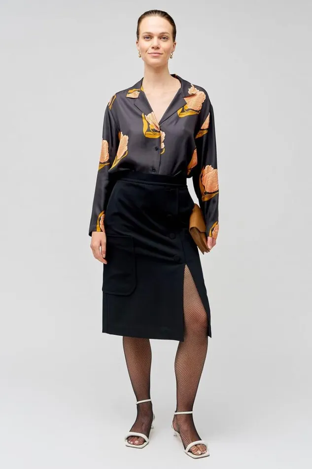 Oroton Tops Women Linear Tulip Print Long Sleeve Camp Shirt Black