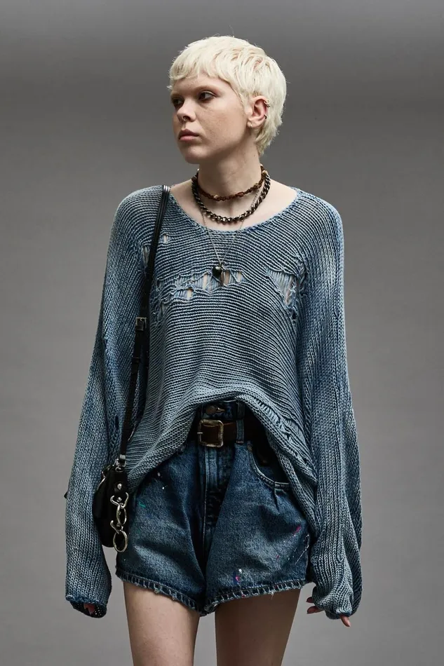 R13 Sweaters Women DISTRESSED BOYFRIEND CREWNECK 8211 LIGHT INDIGO