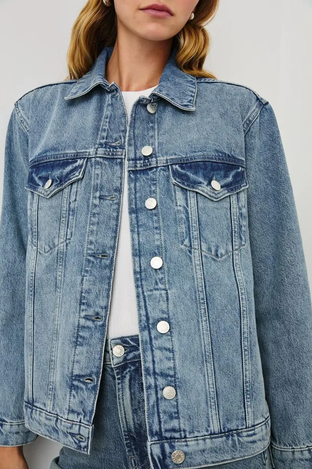 Rails Jackets and Coats Women GROVE BOYFRIEND TRUCKER JACKET Embossed Indigo
