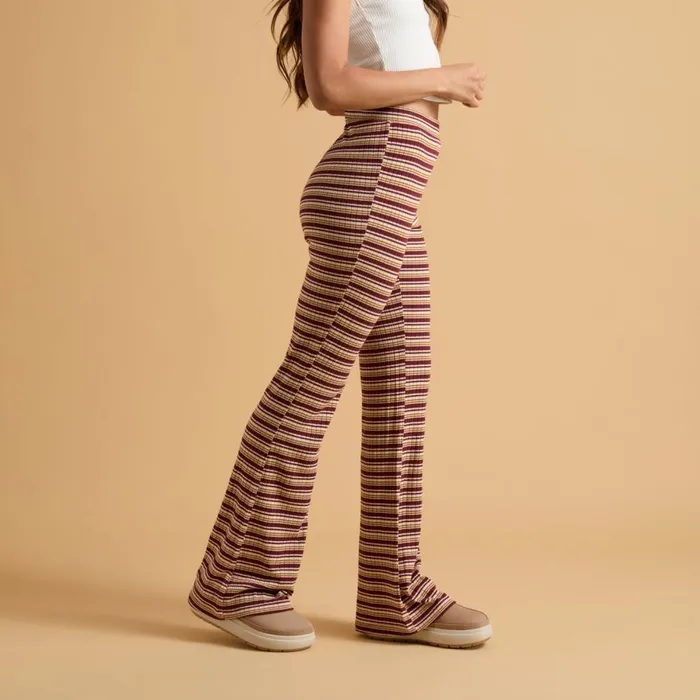 Reef Shorts Pants and Skirts Women Jewels Flare Pant Port