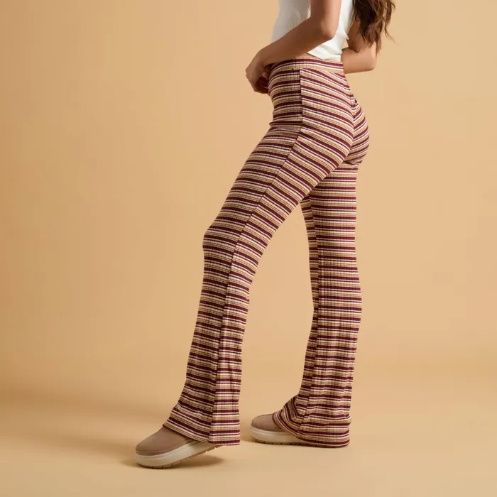 Reef Shorts Pants and Skirts Women Jewels Flare Pant Port