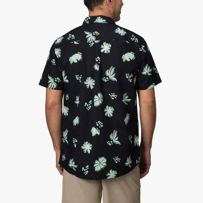 Reef TShirts and Shirts Men Lawson Short Sleeve Shirt Caviar Reef TShirts and Shirts Men Lawson Short Sleeve Shirt Caviar