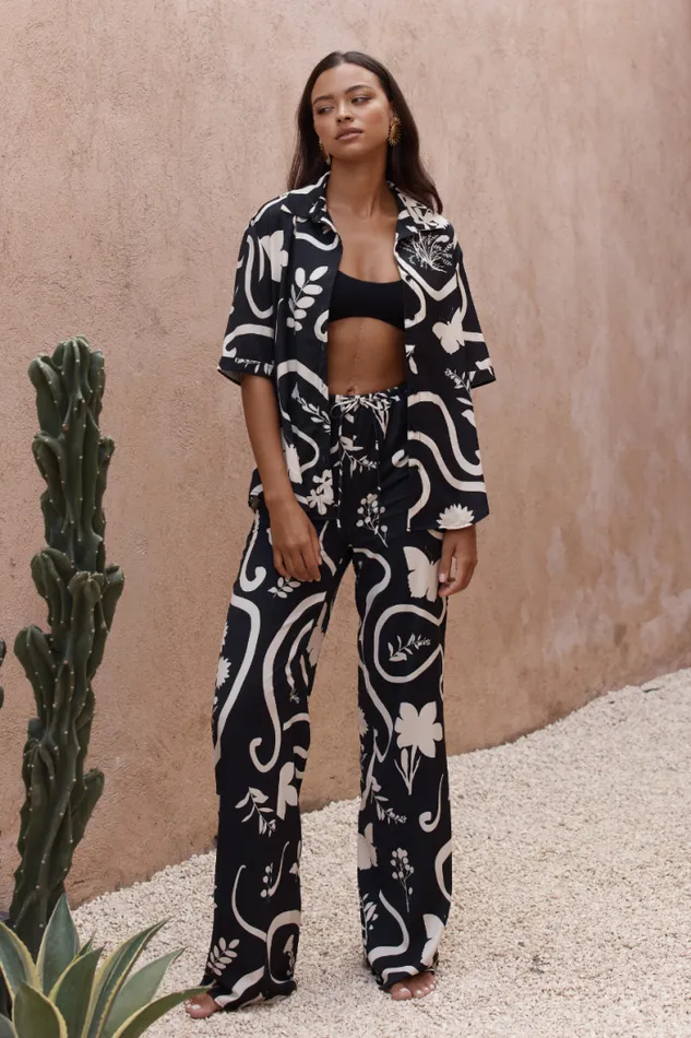Runaway The Label Shirts and Blouses Shop LEO SHIRT 8211 BLACKSAND