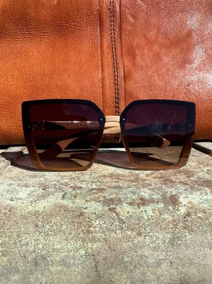 Sunglasses Accessories Jessica Simpson Square Side Shield Cat Eye Sunglasses In Nude