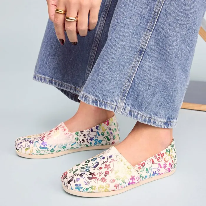 Toms TOMS Classics Alpargata Cloudbound Rainbow Unicorns 8211 Women Toms TOMS Classics Alpargata Cloudbound Rainbow Unicorns 8211 Women