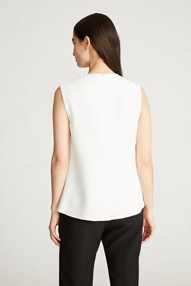 Tops Women Halston Faren Top In Fluid Crepe Chalk