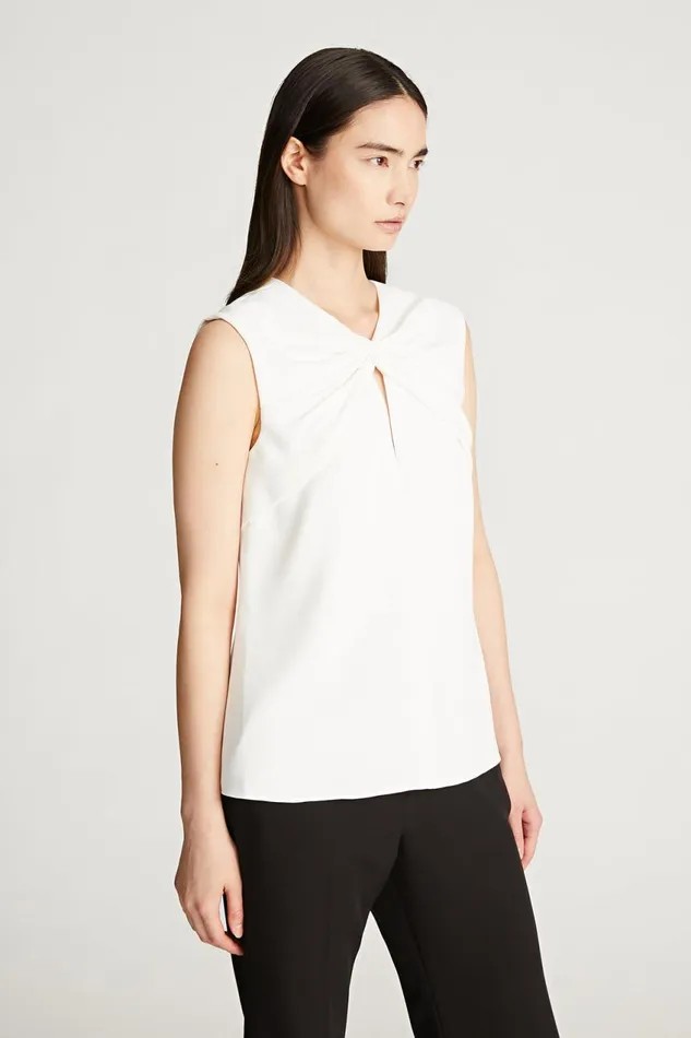Tops Women Halston Faren Top In Fluid Crepe Chalk