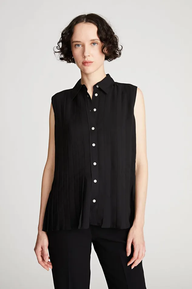 Tops Women Halston Zerena Top In Pleated Cdc Black