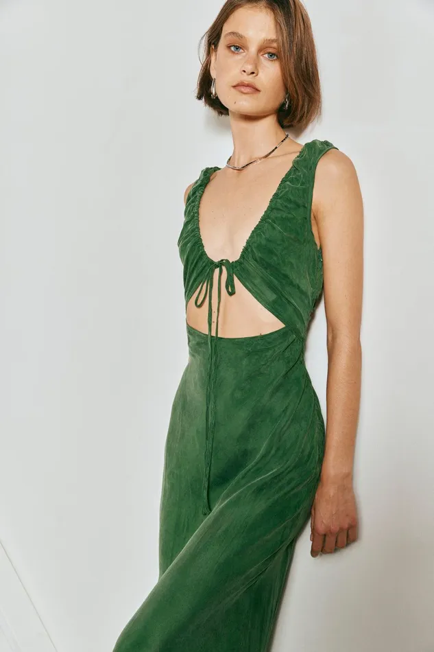VRG GRL After Dark Bias Cut Maxi Dress Forest Women MidiMaxi Dresses VRG GRL After Dark Bias Cut Maxi Dress Forest Women MidiMaxi Dresses