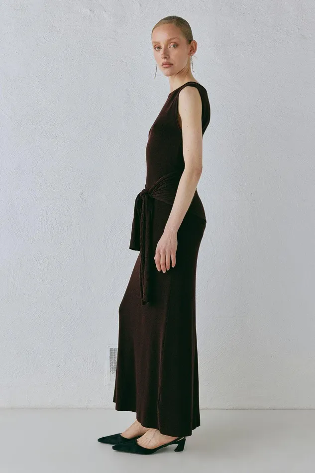 VRG GRL Gia Knit Midi Dress Dark Chocolate Women MidiMaxi Dresses VRG GRL Gia Knit Midi Dress Dark Chocolate Women MidiMaxi Dresses