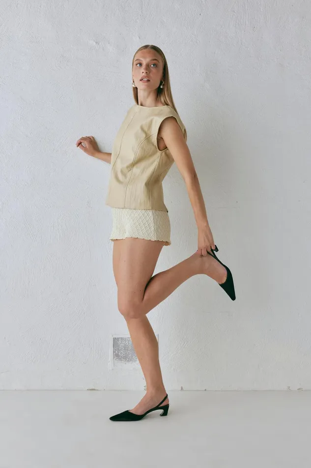 VRG GRL Inner Glow Knit Shorts Cream Women Shorts