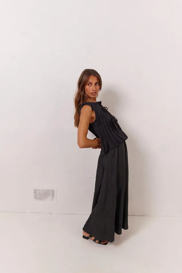 VRG GRL Solara Midi Skirt Black Women Skirts VRG GRL Solara Midi Skirt Black Women Skirts