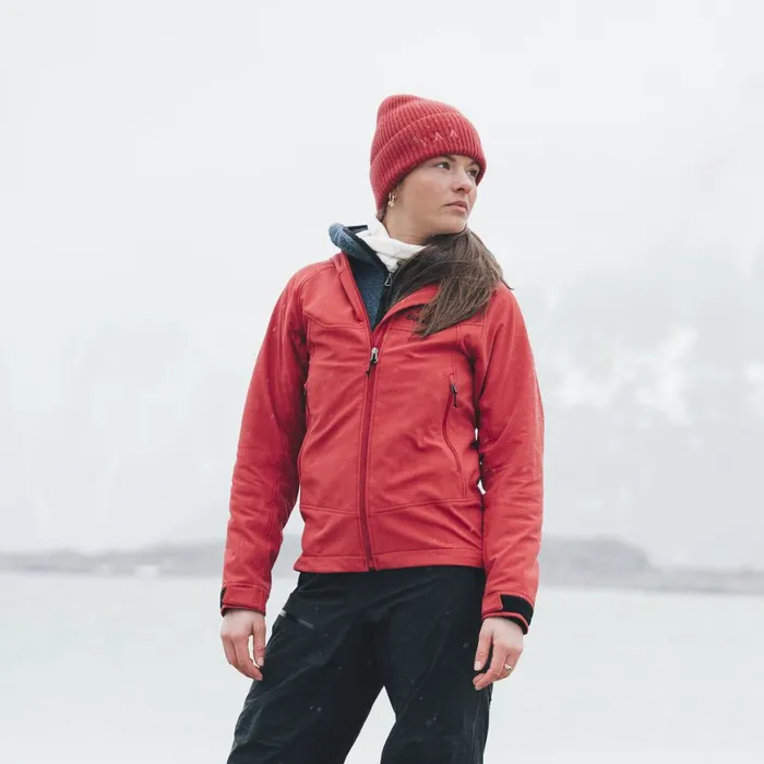 Women Bergans Of Norway Softshell Jackets Vaagaa Softshell Jacket Hood Crimson Red