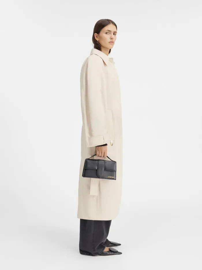 Women Coats and Jackets JACQUEMUS The Bari Trench Coat Beige Women Coats and Jackets JACQUEMUS The Bari Trench Coat Beige