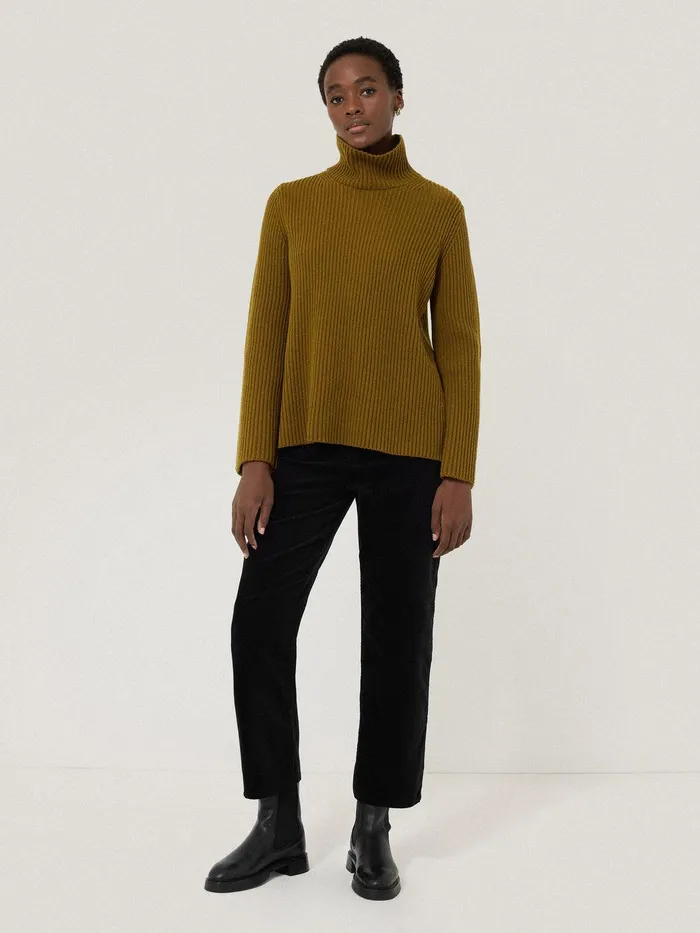 Women Delmont Velvet Tapered Jean Black Jigsaw Trousers
