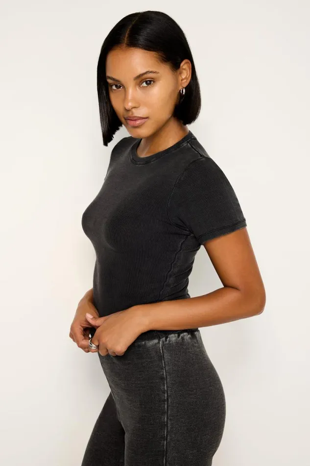 Women GOOD AMERICAN Tops JEANIUS FITTEDTEE Black001