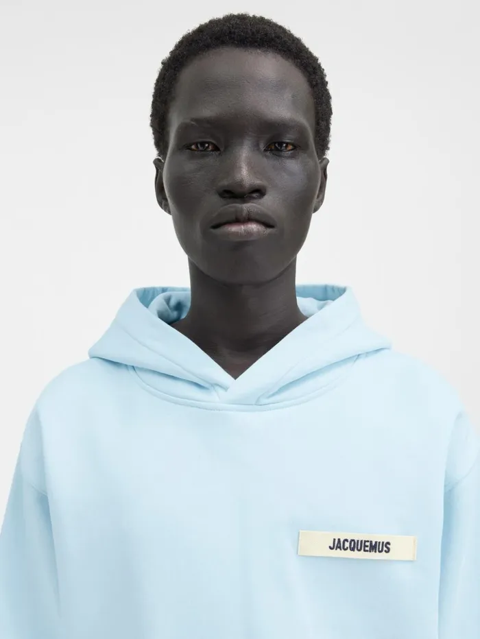 WomenMen Sweatshirts and Joggings JACQUEMUS The Gros Grain Hoodie Light Blue WomenMen Sweatshirts and Joggings JACQUEMUS The Gros Grain Hoodie Light Blue