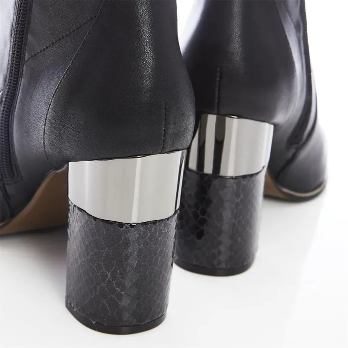 Women Moda In Pelle Black Boots Lorita Black Porvair