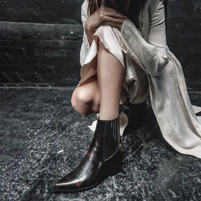 Women Moda In Pelle Chelsea Boots Nyrra Dark Brown Porvair