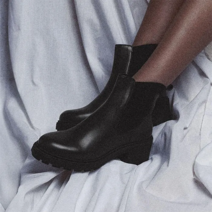 Women Moda In Pelle Chelsea Boots Oreli Black Leather