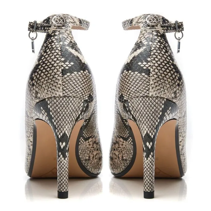 Women Moda In Pelle Court Shoes Cristel Natural Snake Print
