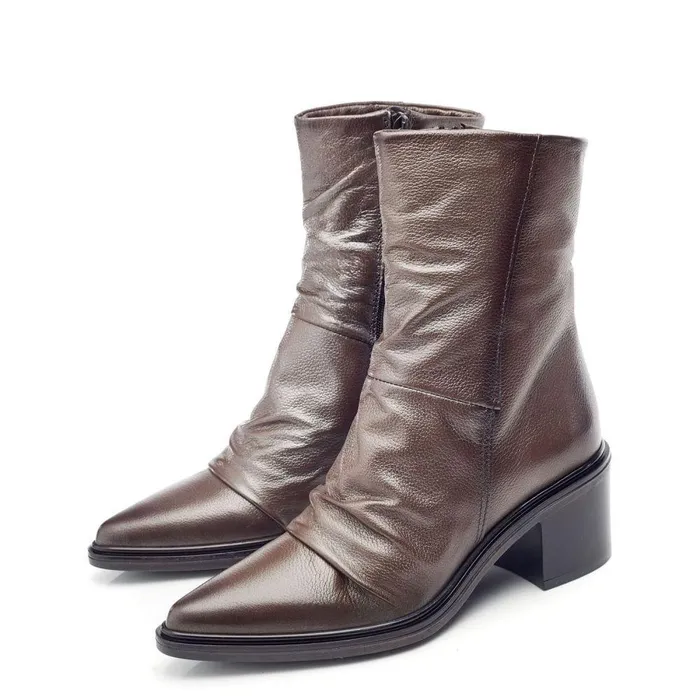 Women Moda In Pelle Heeled And Wedge Boots Oppal Gold Leather