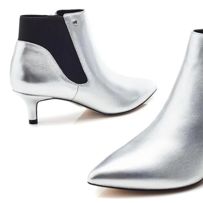 Women Moda In Pelle Heeled And Wedge Boots Qute Silver Leather