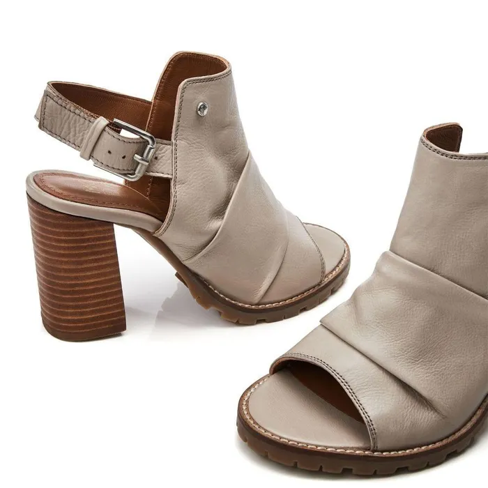 Women Moda In Pelle Heeled Sandals Mirianne Taupe Leather