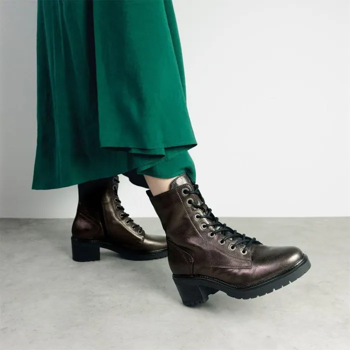 Women Moda In Pelle MidCalf Boots Bellzie Pewter Metallic Leather