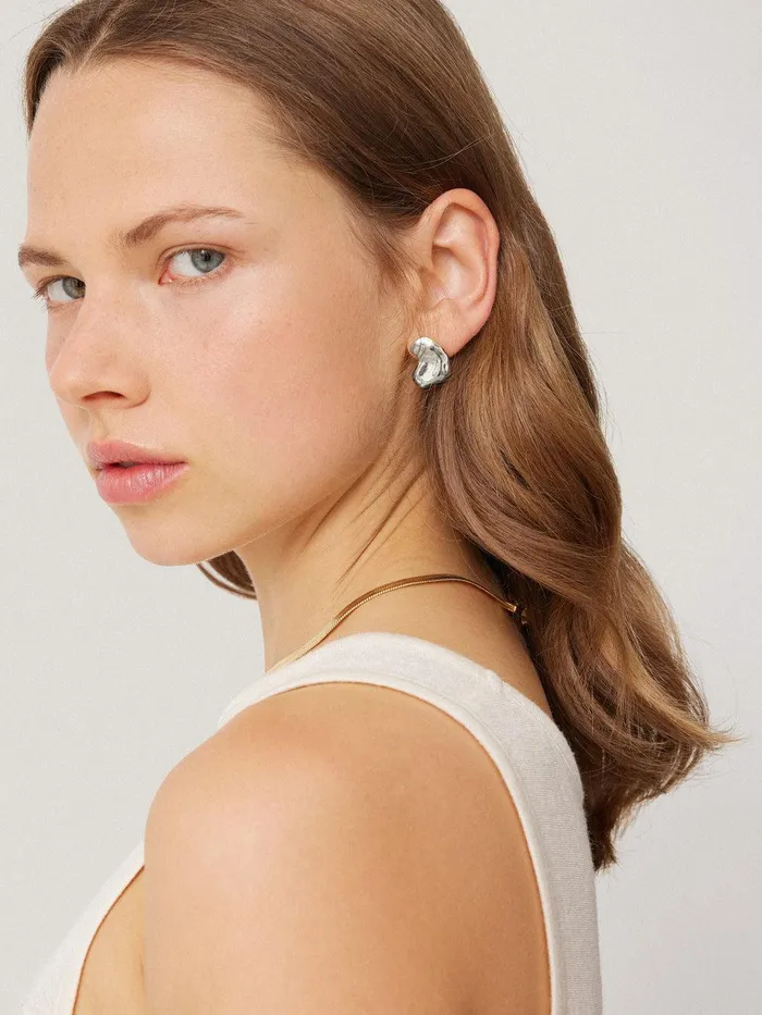 Women Molten Stud Earring Silver Jigsaw Party