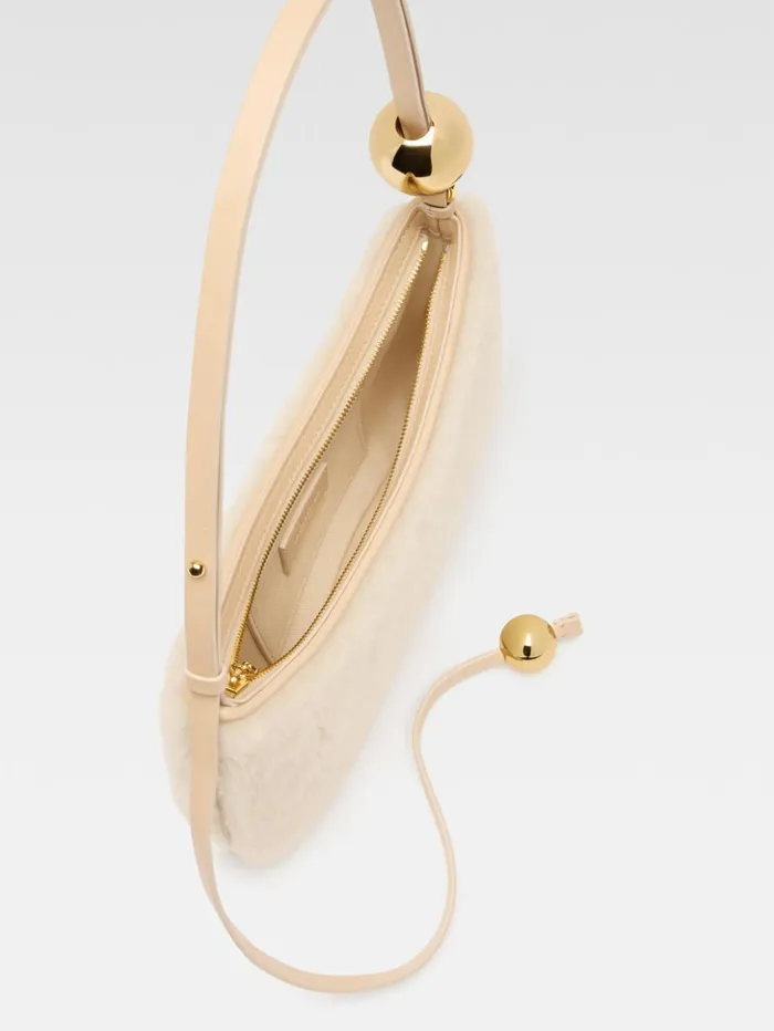 Women Shoulder Bags JACQUEMUS The Bisou Perle Offwhite Women Shoulder Bags JACQUEMUS The Bisou Perle Offwhite