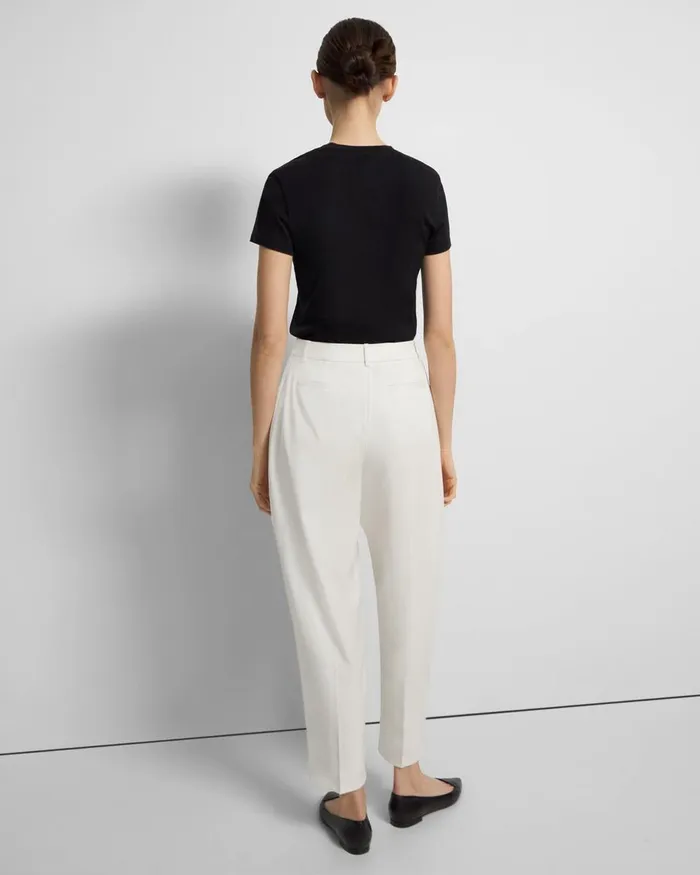 Women Theory Pants Pleated Carrot Pant In Good Wool Ivory