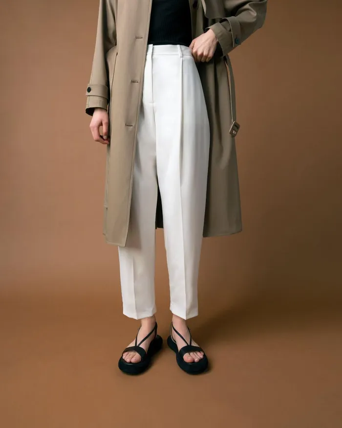 Women Theory Pants Pleated Carrot Pant In Good Wool Ivory